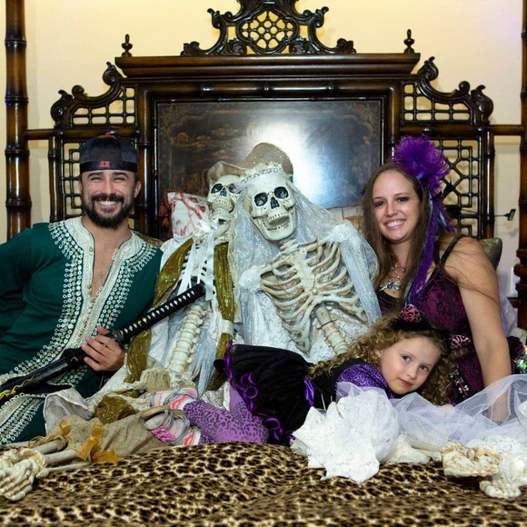 Meet your Posher, Jessica - Picture 3 of 3